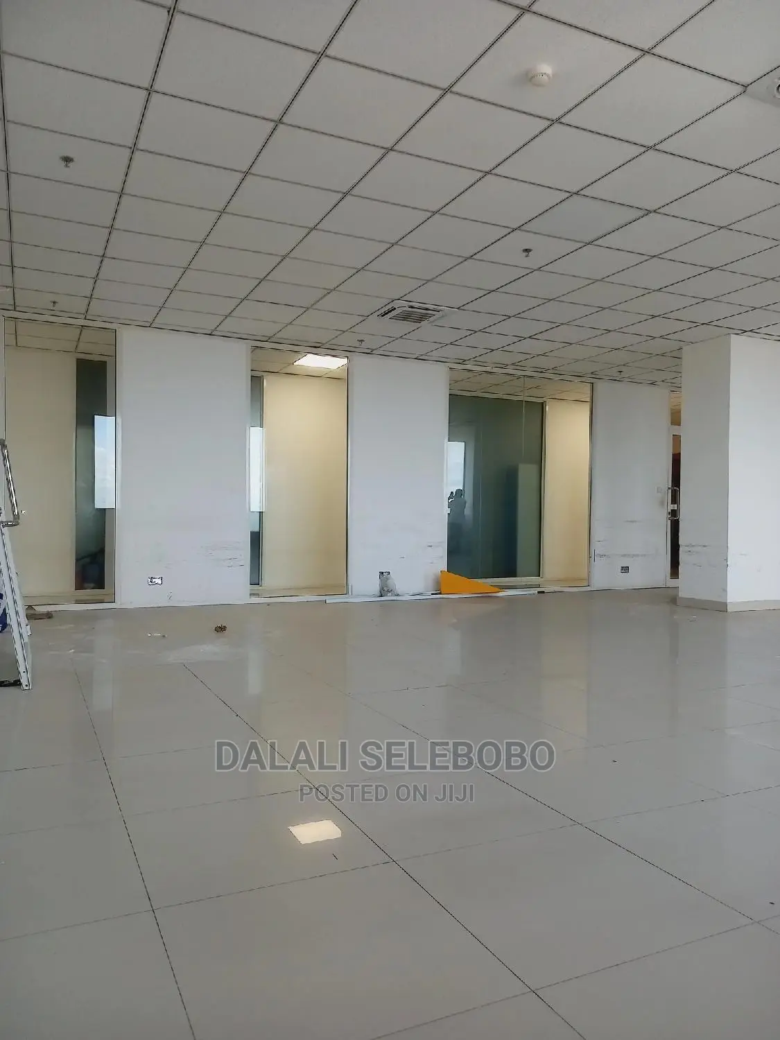 Office Space for Restaurant at Makumbusho Stand in Kinondoni