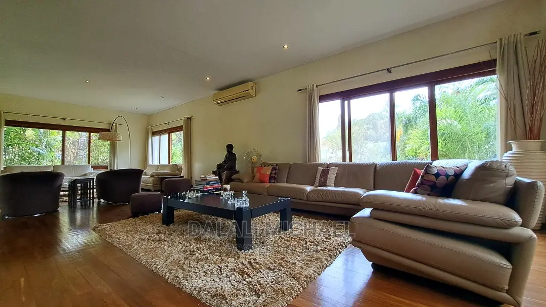 Furnished 5bdrm Mansion in Masaki, Msasani for Rent in Msasani