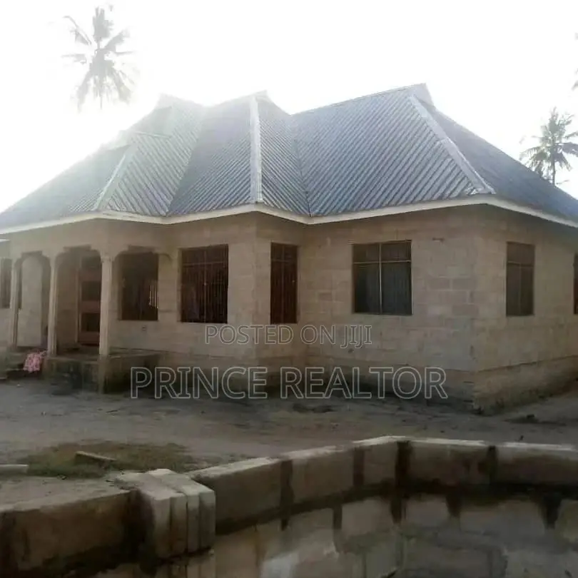 House for Sale in Kigamboni Kisiwani in Kinondoni