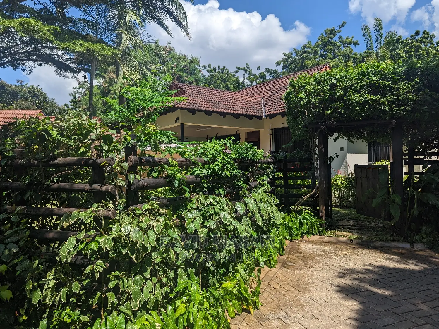 Furnished 4bdrm Bungalow in Oysterbay Central, Msasani for Rent in Msasani