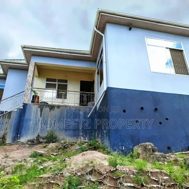 4bdrm House in Kinyerez Kifuru, Kinondoni for Sale in Kinondoni