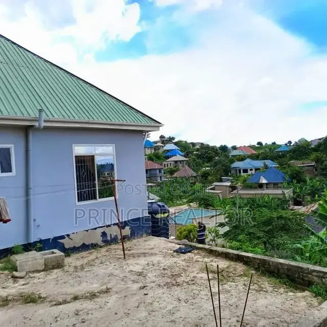 4bdrm House in Kinyerez Kifuru, Kinondoni for Sale in Kinondoni