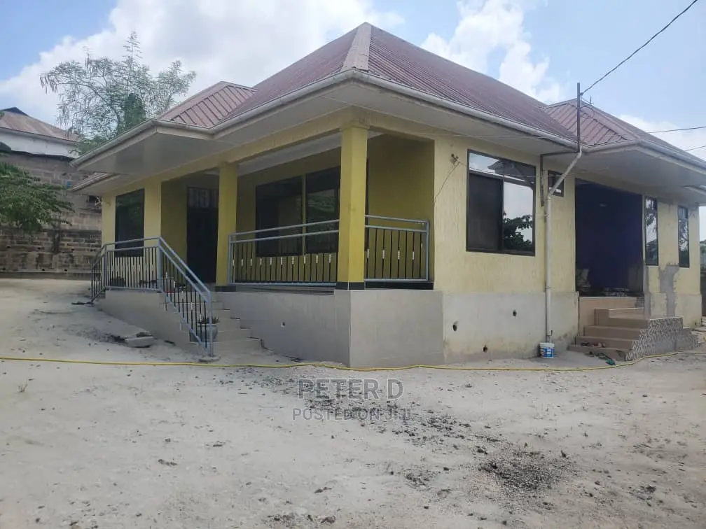 3bdrm House in Mbezi for sale in Mbezi