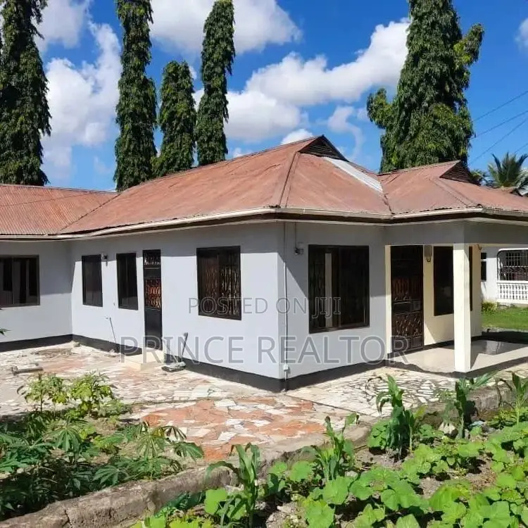 3bdrm House in Kimara Suka, Kinondoni for sale in Kinondoni