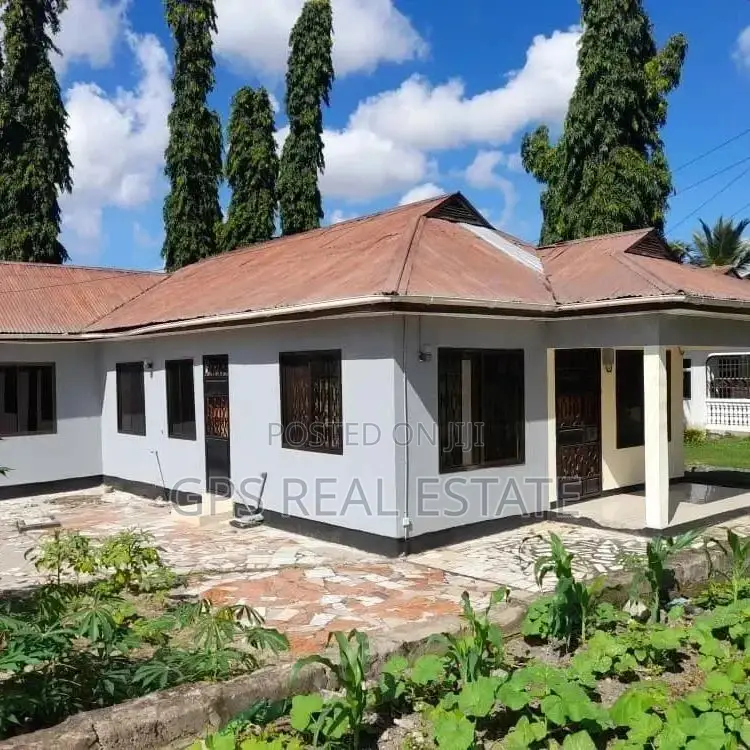 3bdrm House in Kimara Suka, Kinondoni for sale in Kinondoni