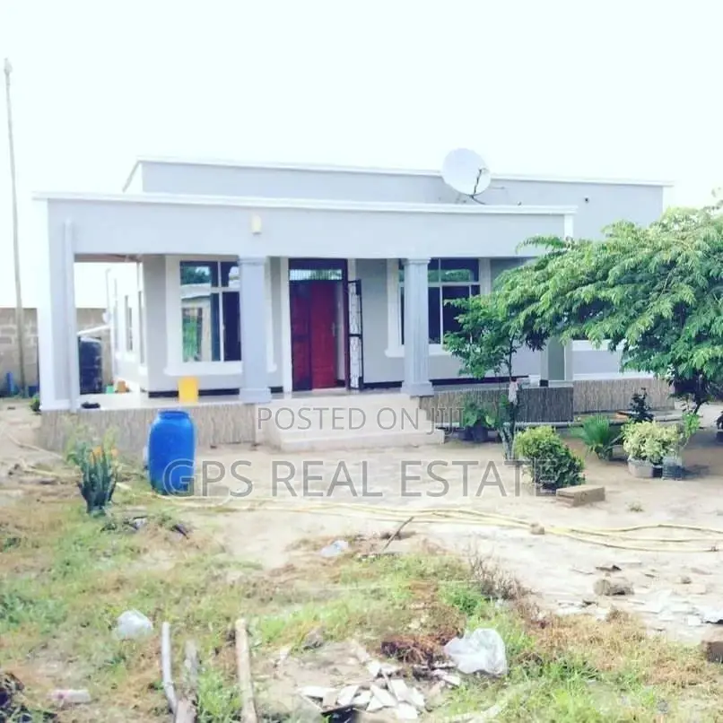 3bdrm House in Mbweni Kiembeni, Kinondoni for sale in Kinondoni