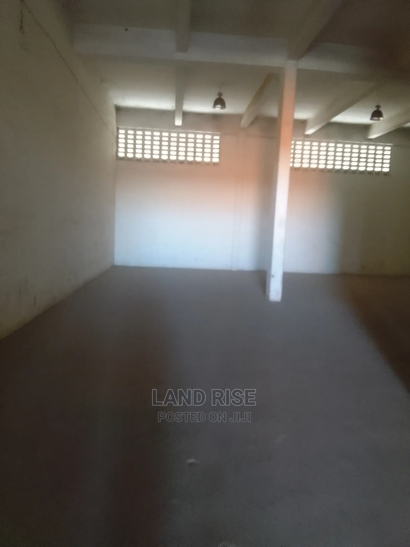 Warehouse SQM 800 in Chang'ombe