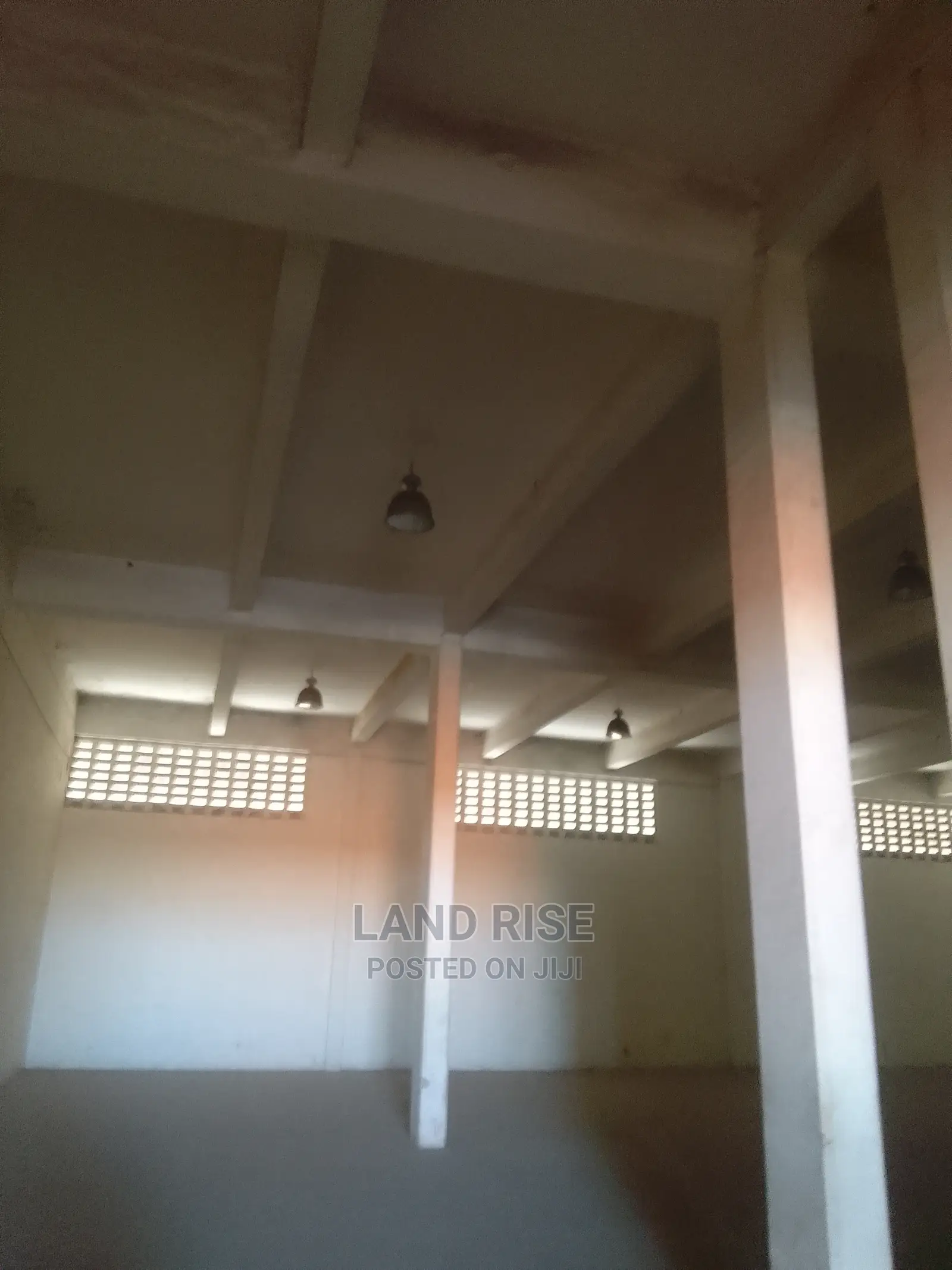 Warehouse SQM 800 in Chang'ombe