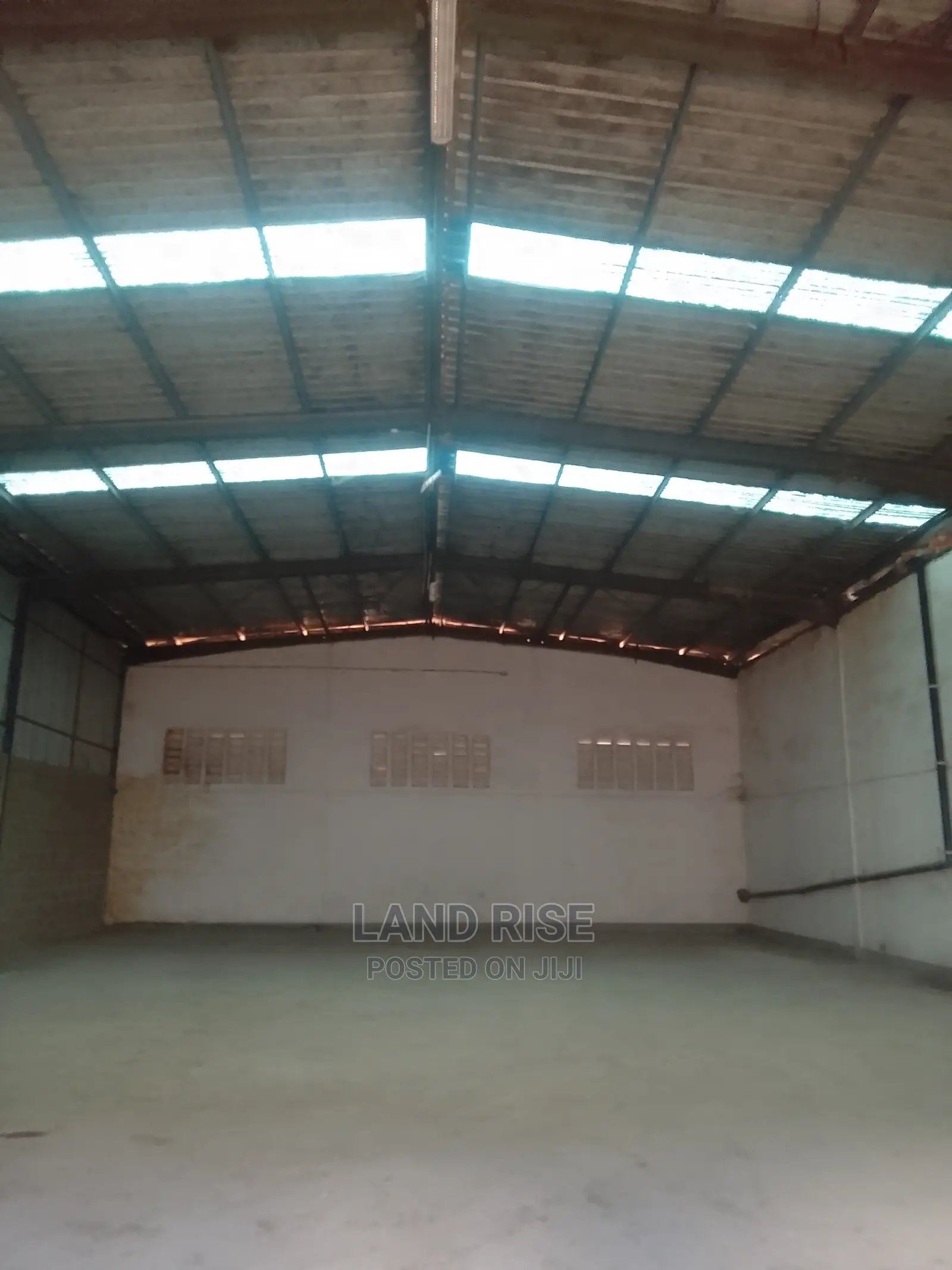 350 SQM Warehouse Nyerere Road in Vingunguti