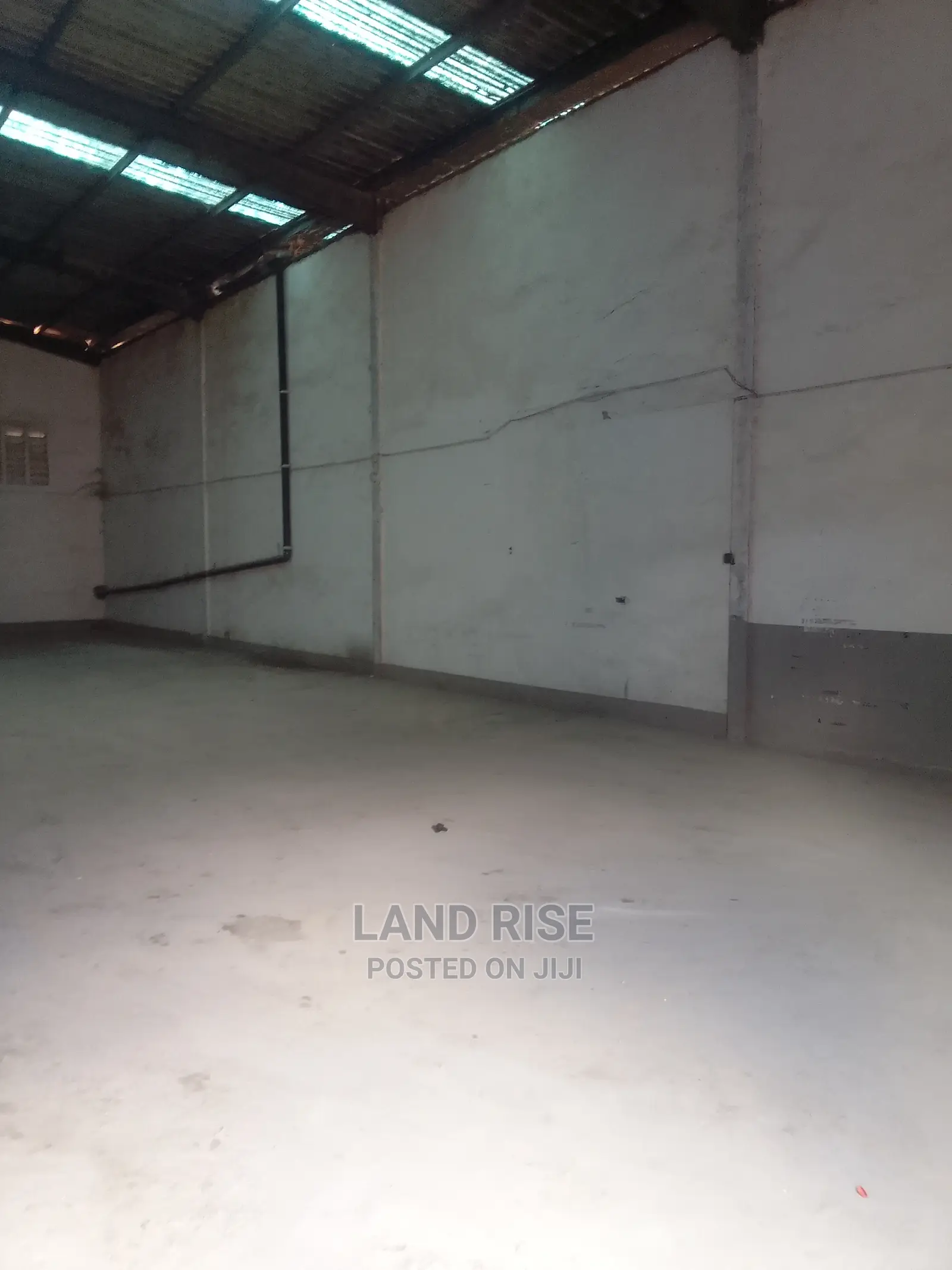 350 SQM Warehouse Nyerere Road in Vingunguti
