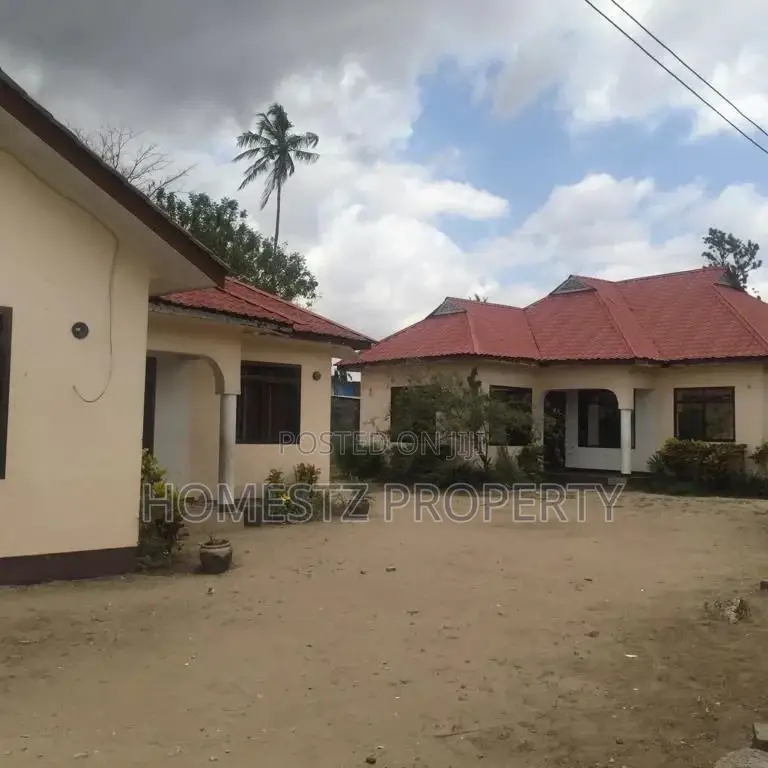 3bdrm House in Tabata Segerea, Kinondoni for sale in Kinondoni