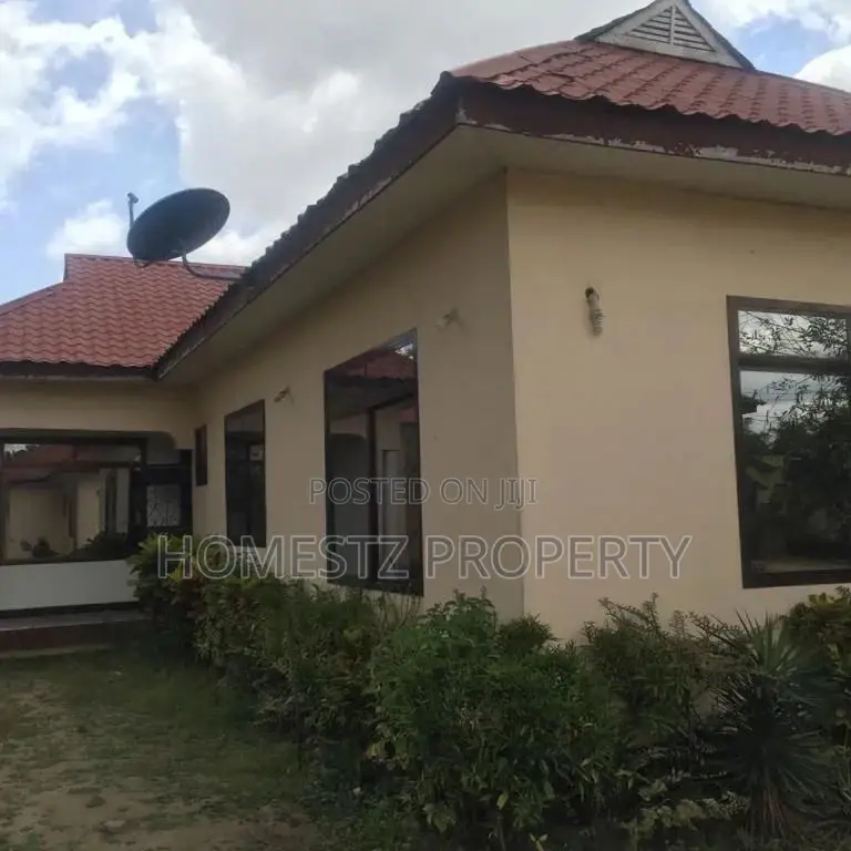 3bdrm House in Tabata Segerea, Kinondoni for sale in Kinondoni