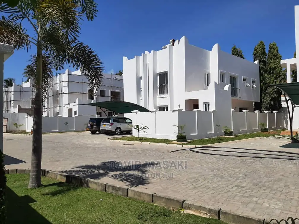 4bdrm House in Oysterbay, Msasani for rent in Msasani