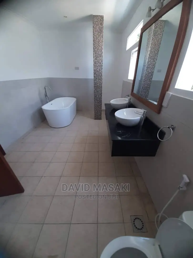 4bdrm House in Oysterbay, Msasani for rent in Msasani