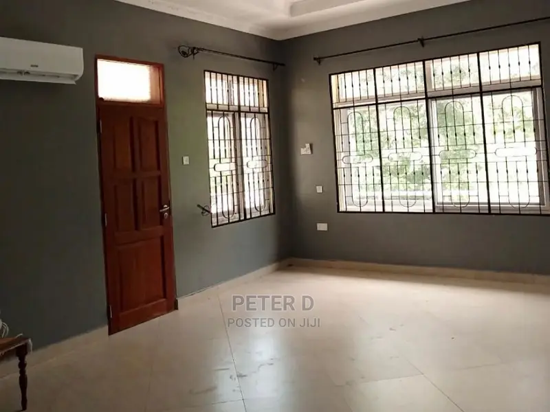 5bdrm House in Bunju for sale in Bunju