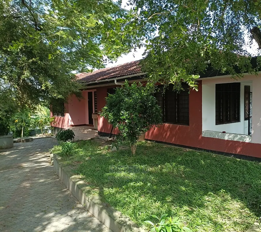 Nyumba Ya Ofisi in Kimara