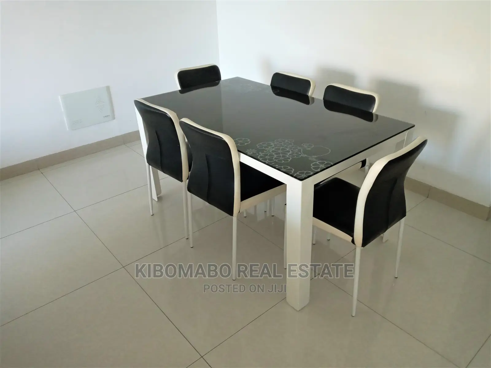 Furnished 3bdrm Apartment in Masaki for sale in Masaki