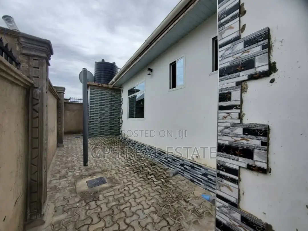 3bdrm House in Dovya Chamazi for sale in Chamazi