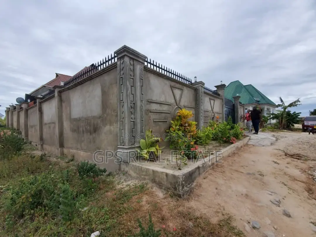 3bdrm House in Dovya Chamazi for sale in Chamazi