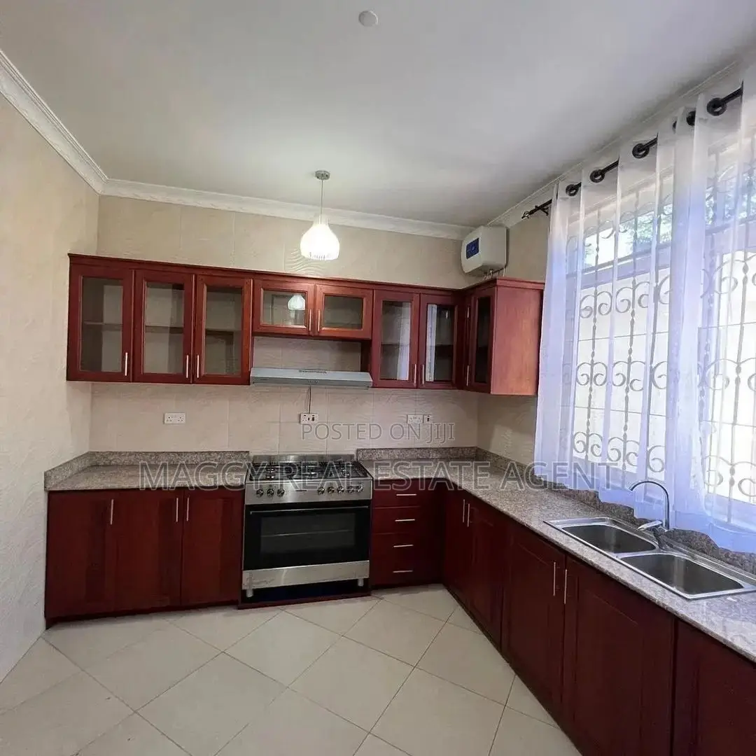 5bdrm House in Mbweni for rent in Mbweni