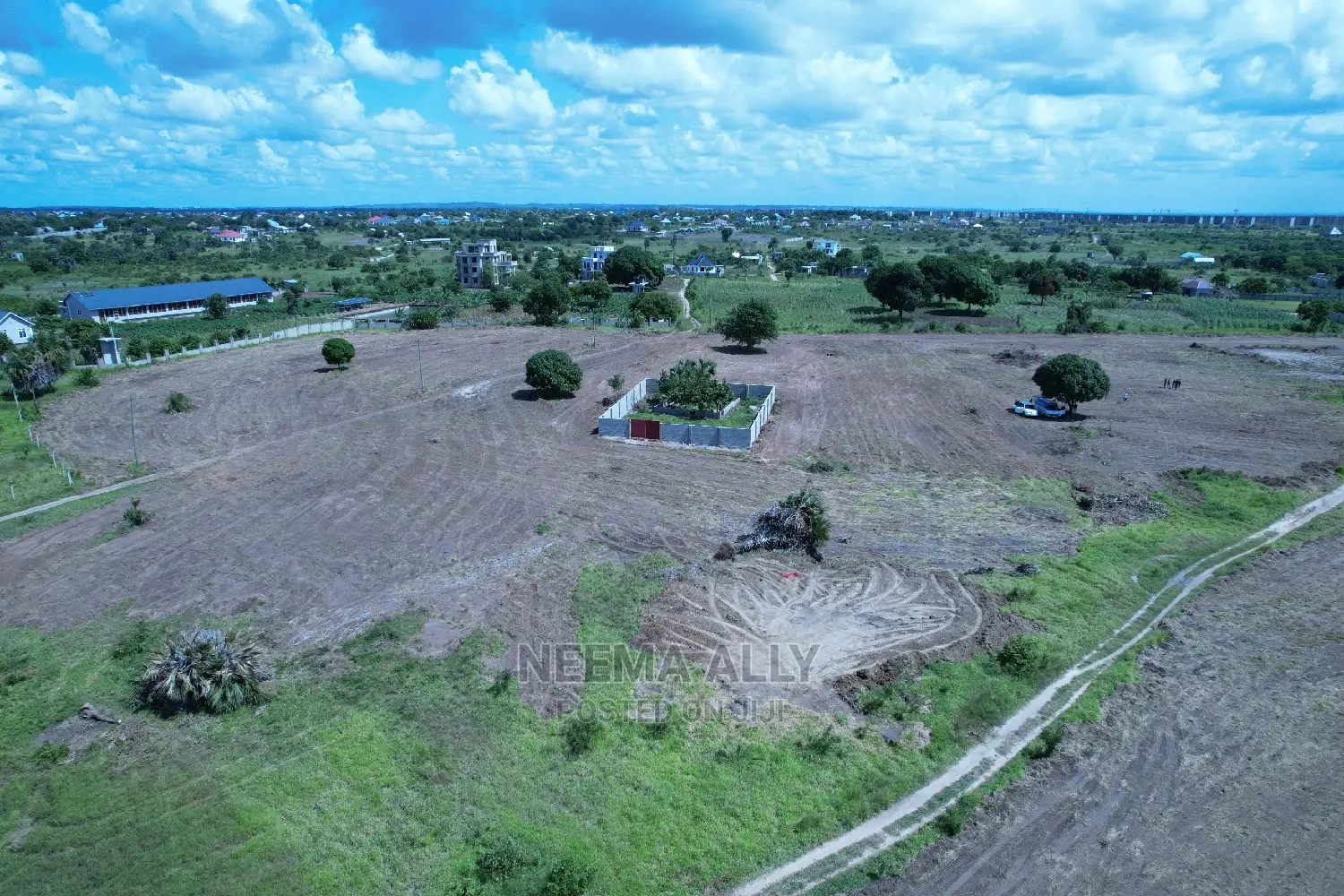 Kigamboni Dege in Kigamboni