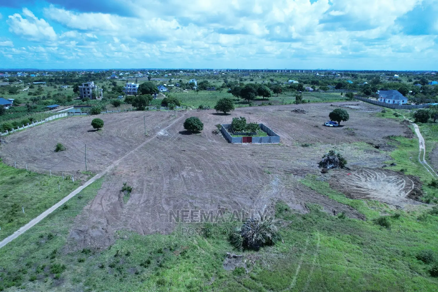 Kigamboni Dege in Kigamboni