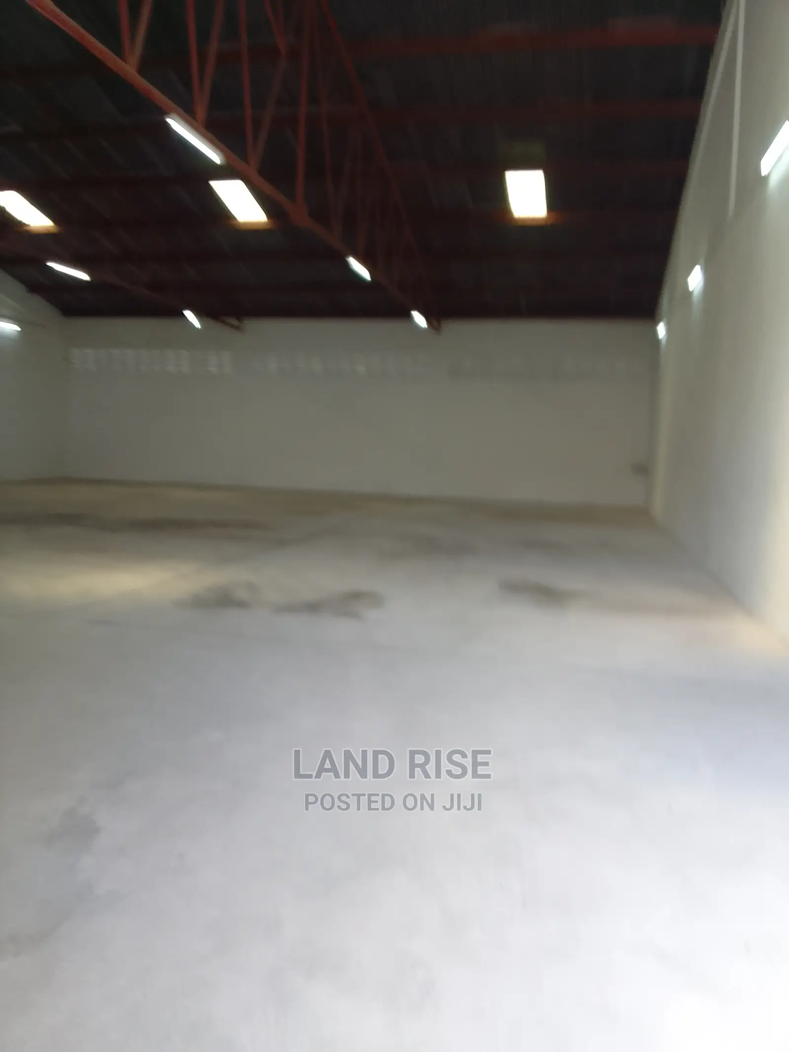 432 SQM Warehouse in Tabata