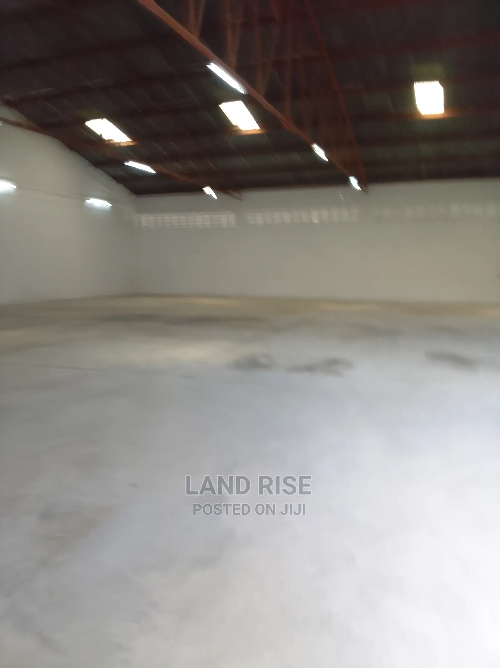 432 SQM Warehouse in Tabata
