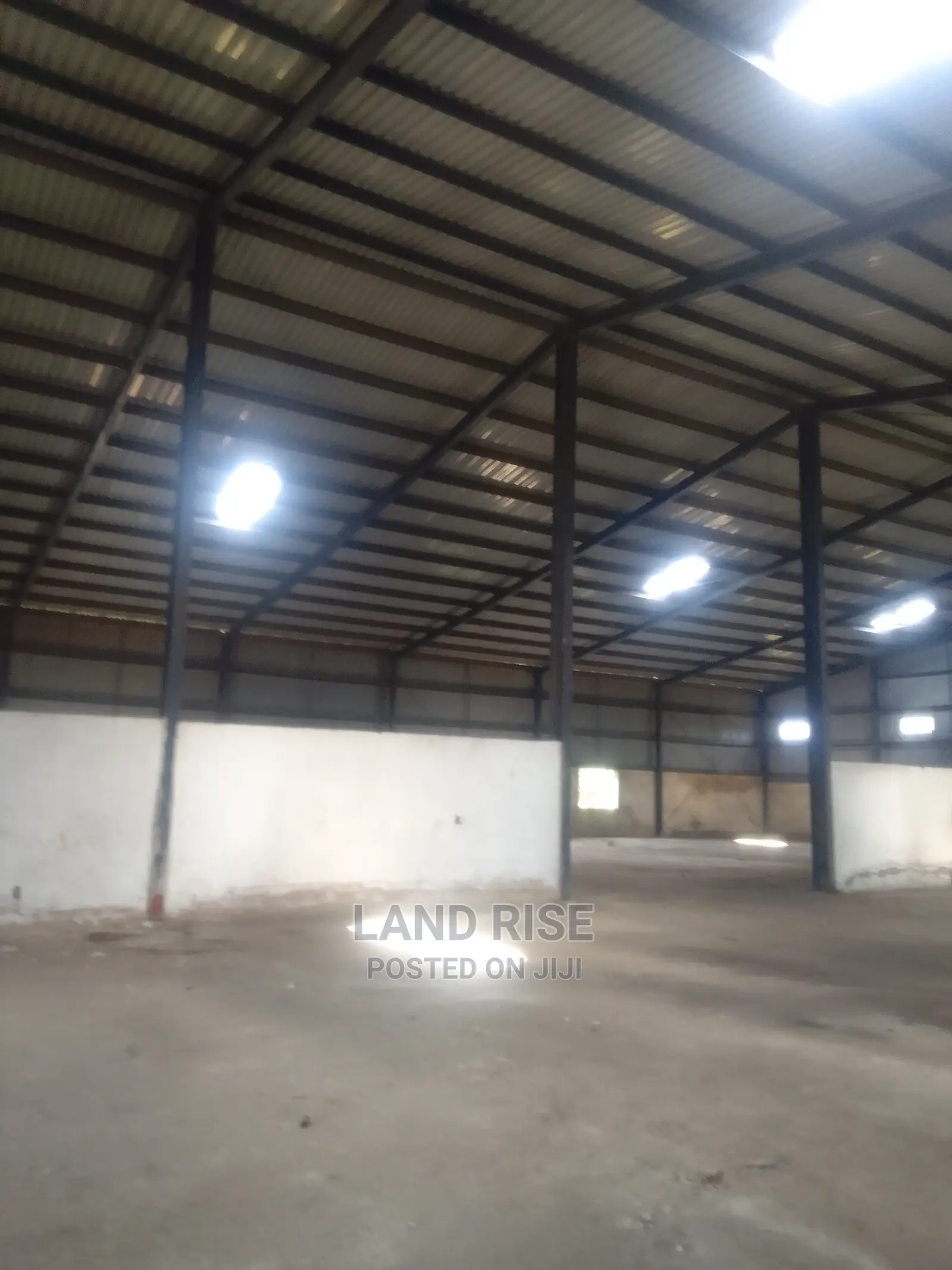 1649 Warehouse in Mandela Road in Tabata