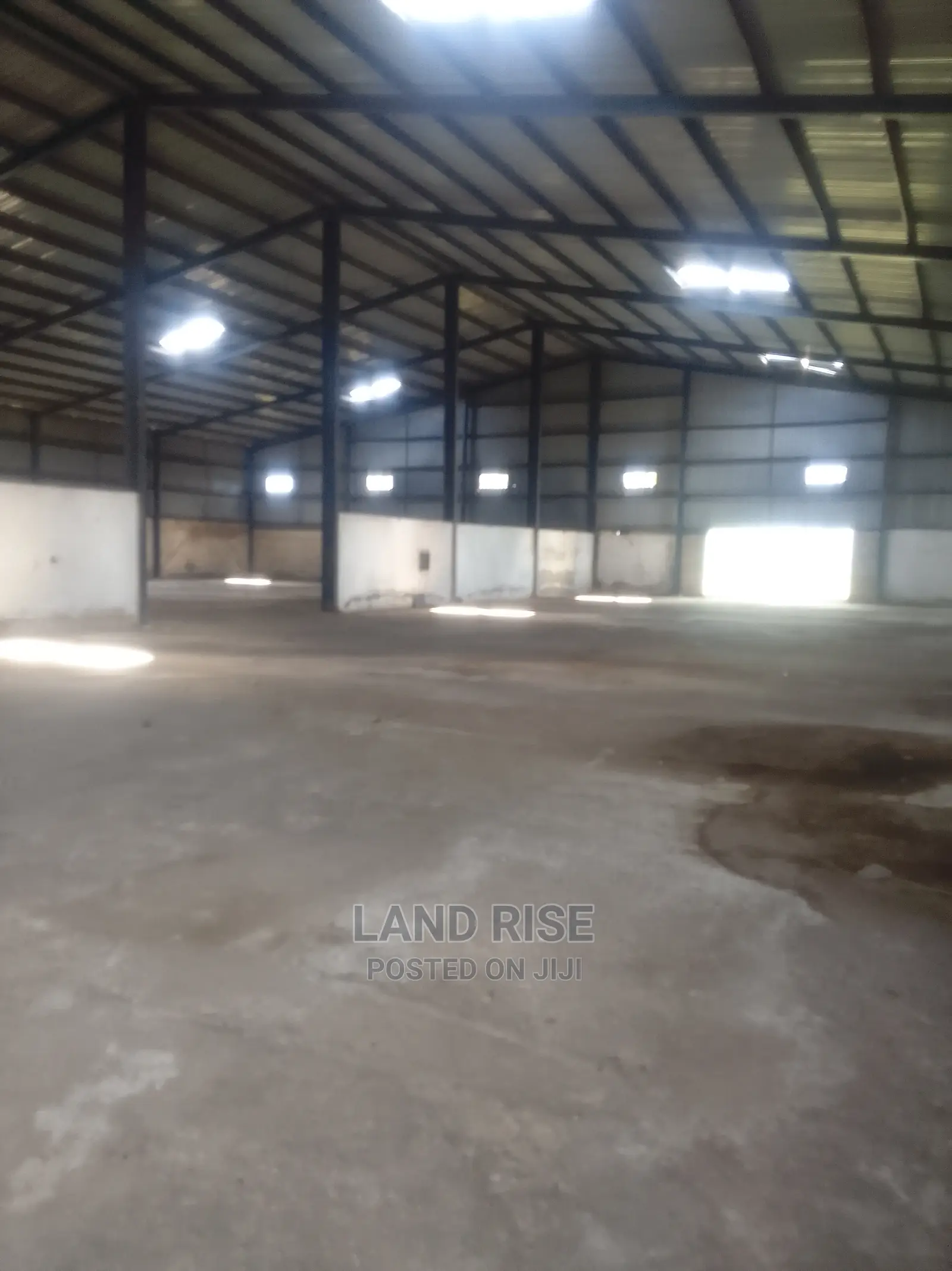 1649 Warehouse in Mandela Road in Tabata