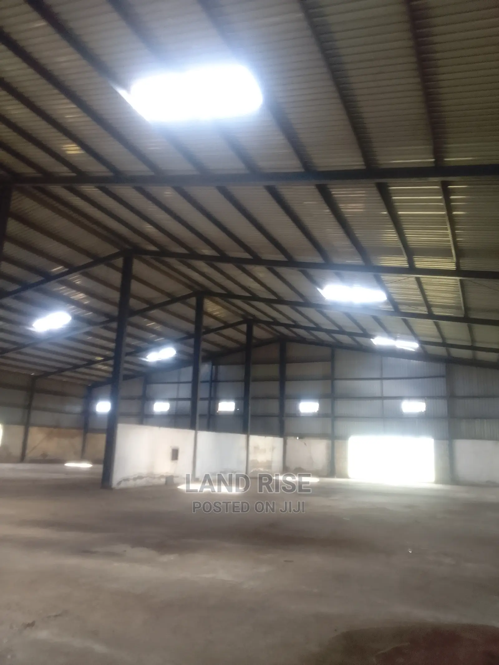 1649 Warehouse in Mandela Road in Tabata