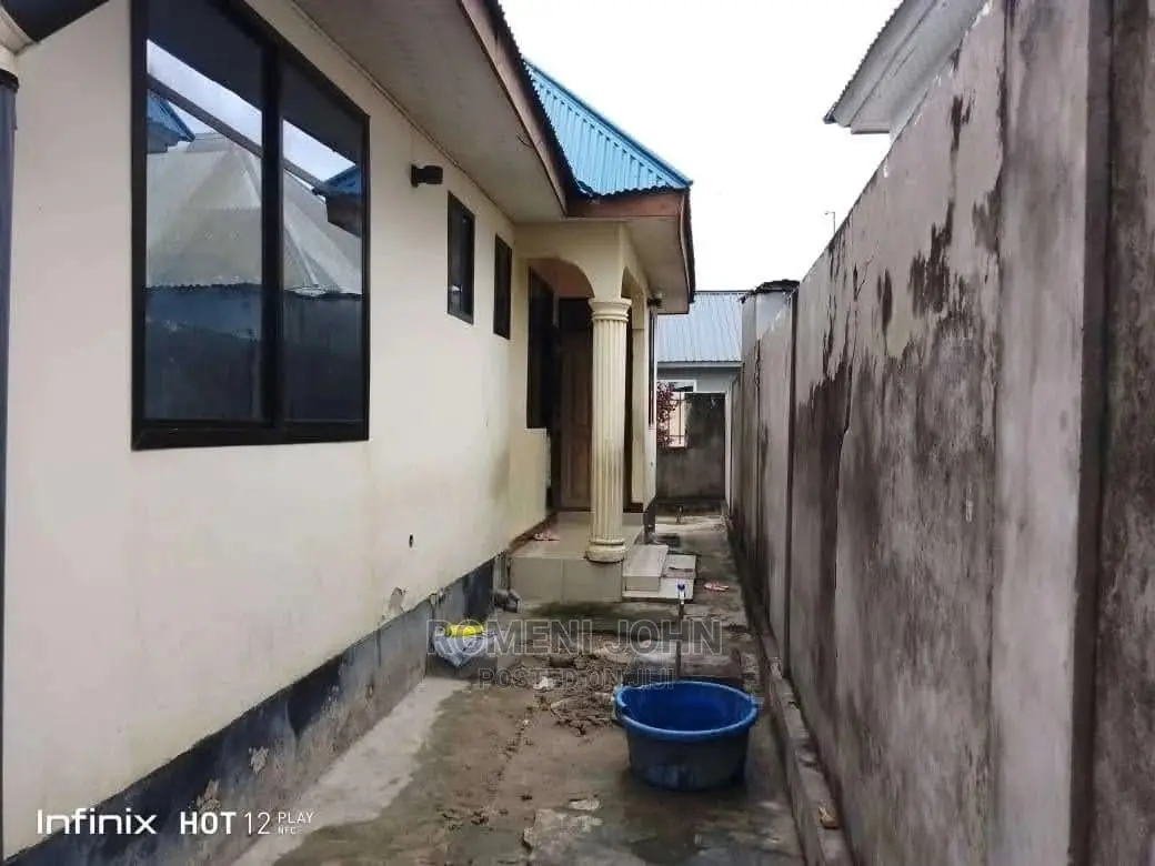Furnished 3bdrm House in Tanzania Dsm Ukonga for sale in Ukonga