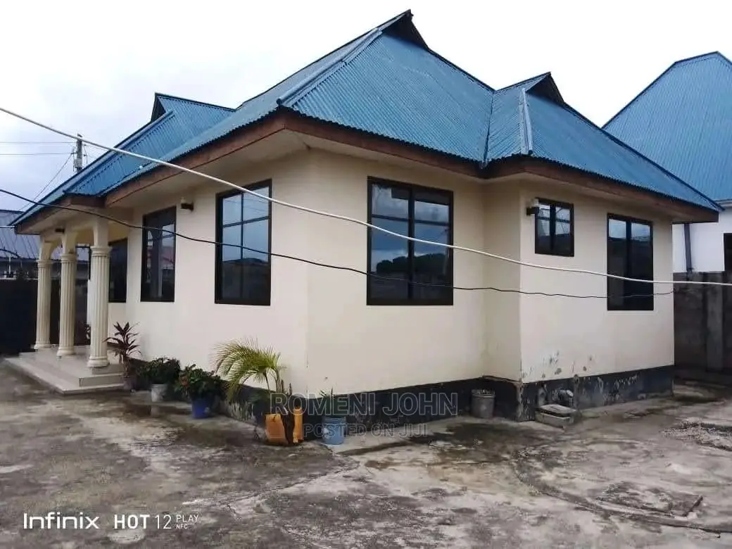 Furnished 3bdrm House in Tanzania Dsm Ukonga for sale in Ukonga