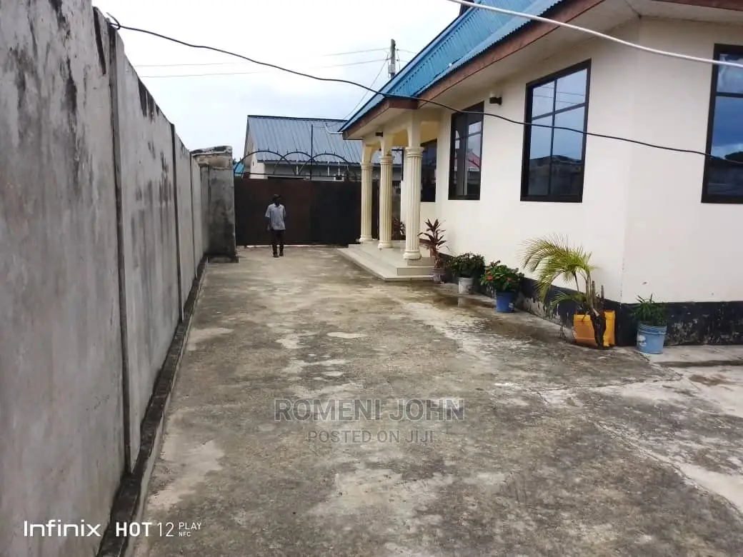 Furnished 3bdrm House in Tanzania Dsm Ukonga for sale in Ukonga