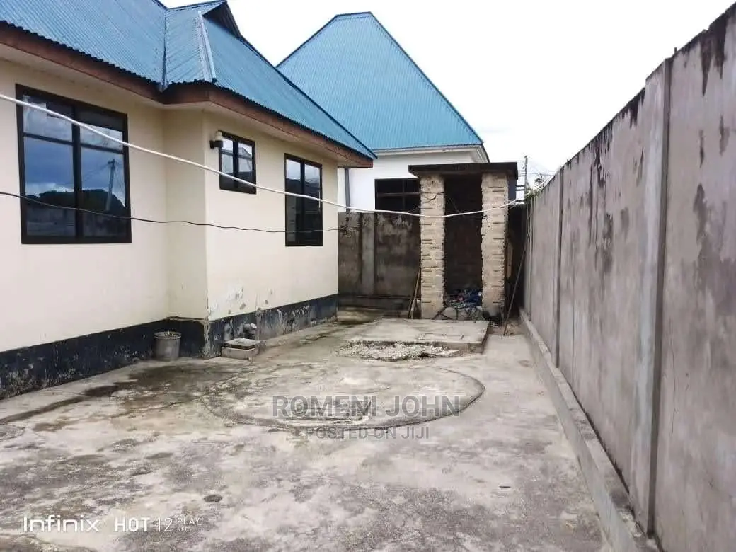Furnished 3bdrm House in Tanzania Dsm Ukonga for sale in Ukonga