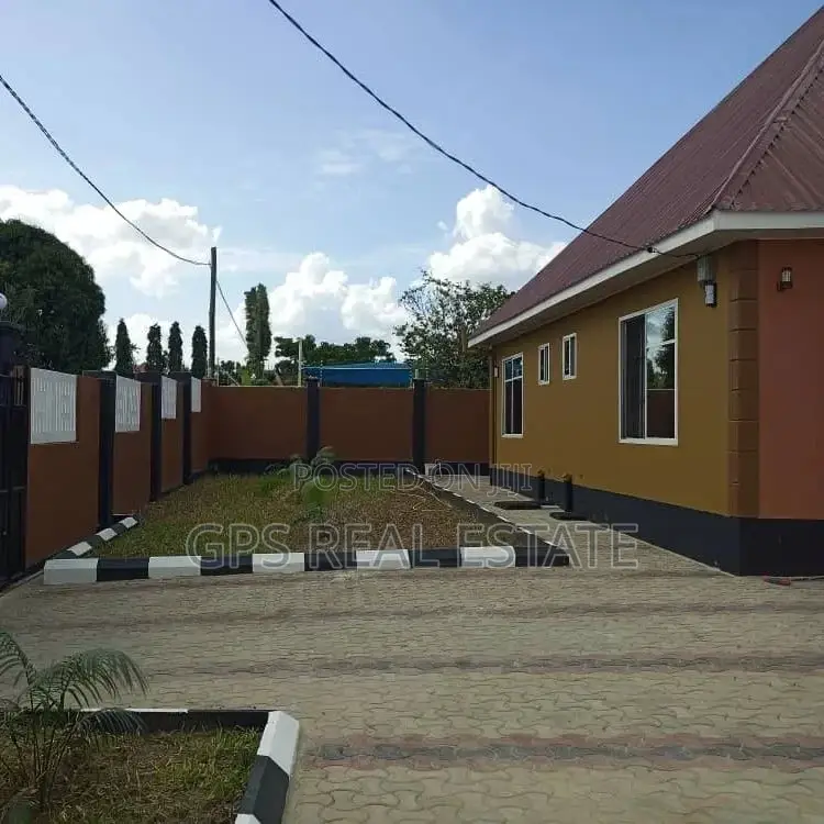 Furnished 3bdrm House in Bunju Mianzin, Kinondoni for sale in Kinondoni