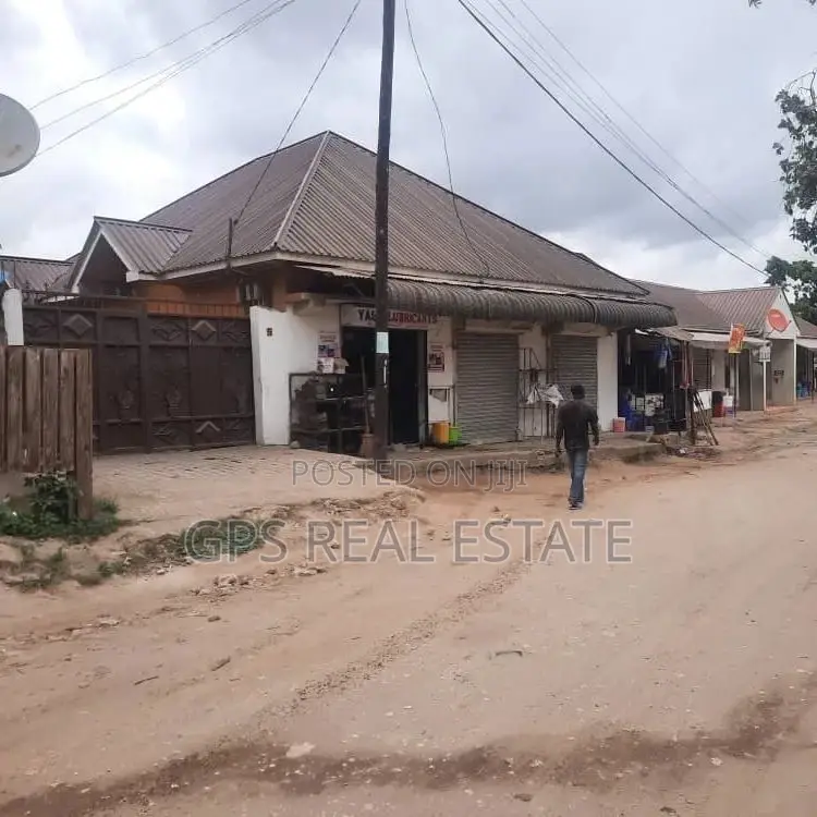 3bdrm House in Kimara Stop Over, Kinondoni for sale in Kinondoni