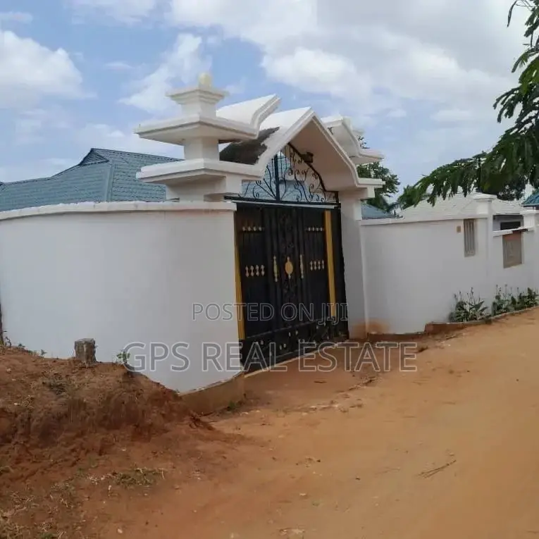 3bdrm House in Msigani, Kinondoni for sale in Kinondoni