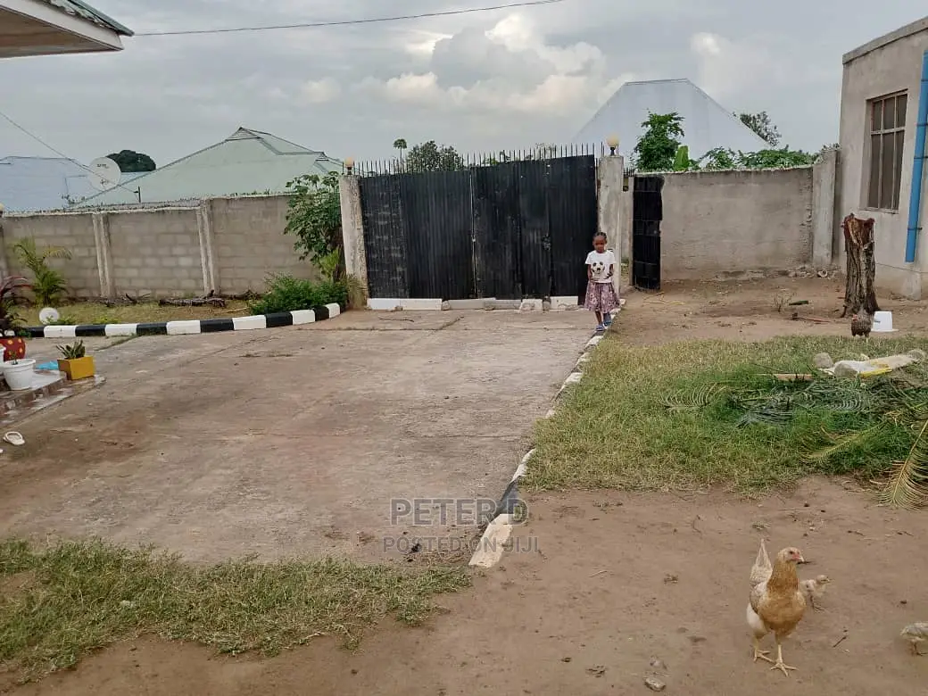 3bdrm House in Mbezi for sale in Mbezi