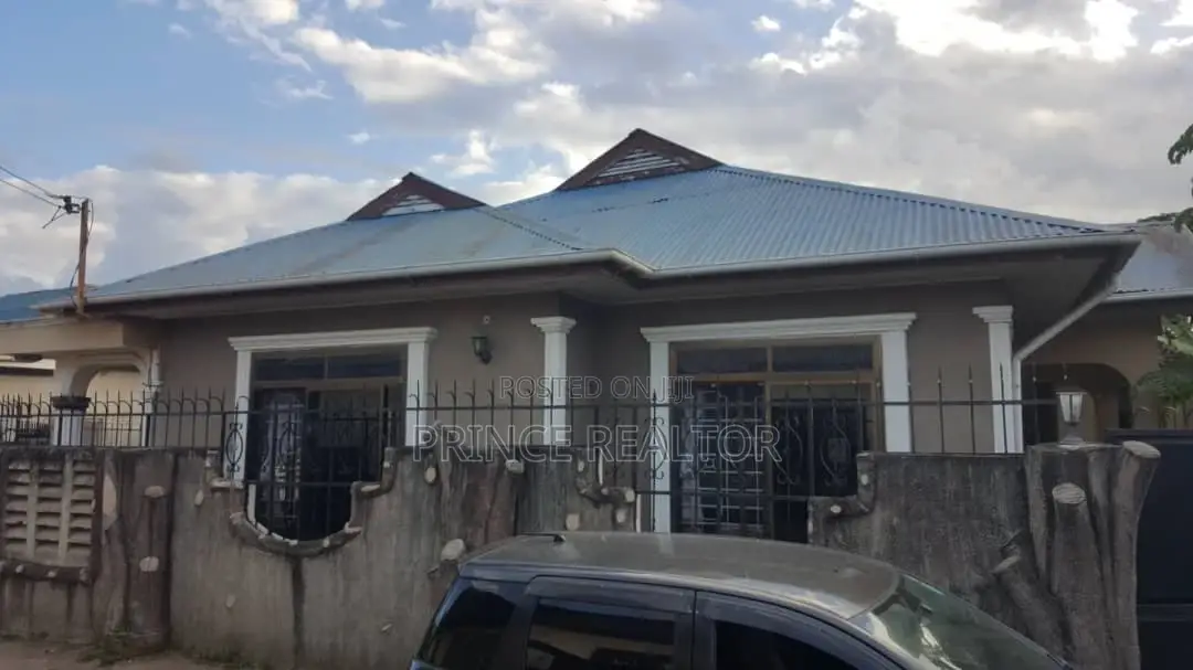 3bdrm House in Kawe, Kinondoni for sale in Kinondoni
