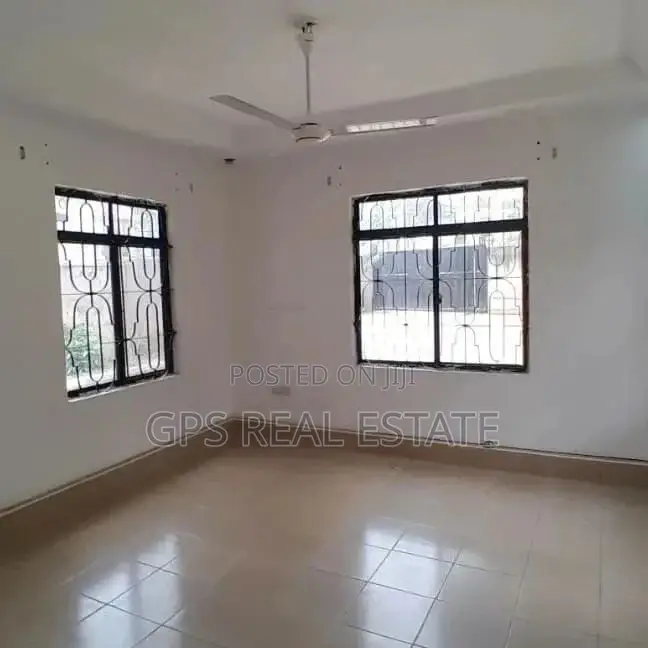 3bdrm House in Mbezi Africana, Kinondoni for sale in Kinondoni