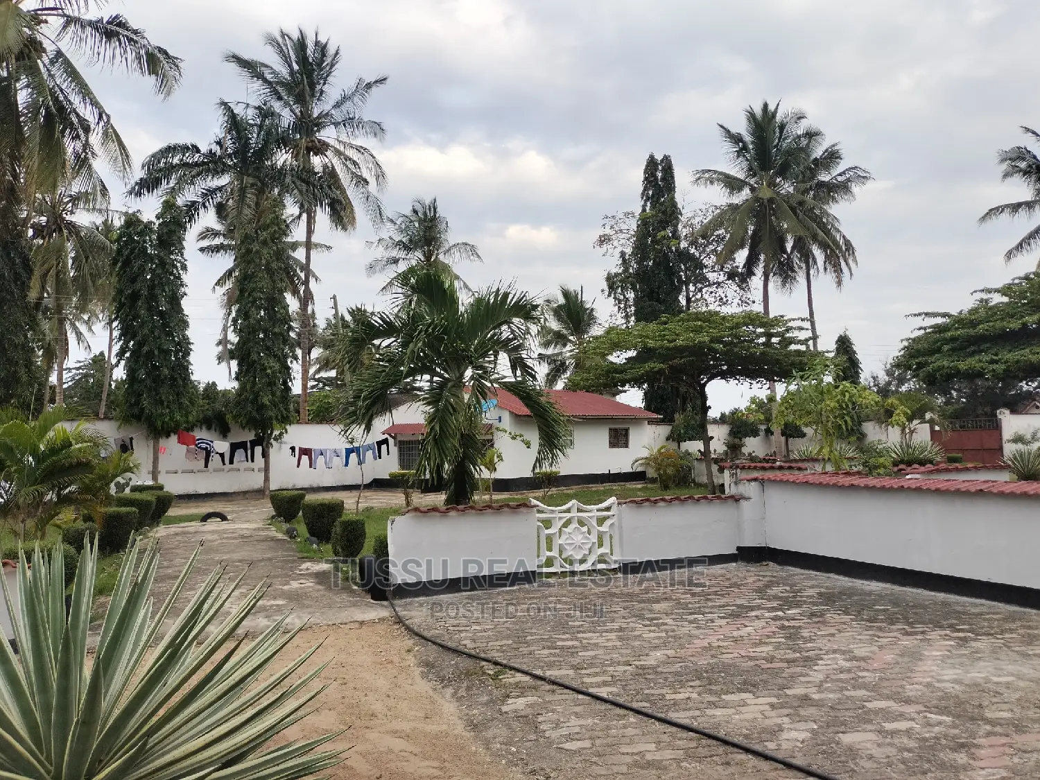 Mini Flat in Bahari Beach, Kinondoni for sale in Kinondoni