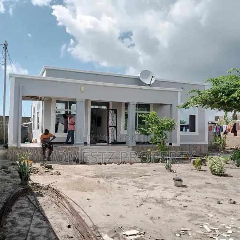 3bdrm House in Mbweni Kiemebeni, Kinondoni for sale in Kinondoni