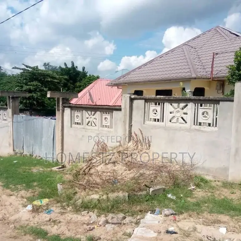 3bdrm House in Tegeta Wazo, Kinondoni for sale in Kinondoni