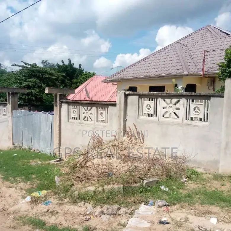 3bdrm House in Tegeta Wazo, Kinondoni for sale in Kinondoni