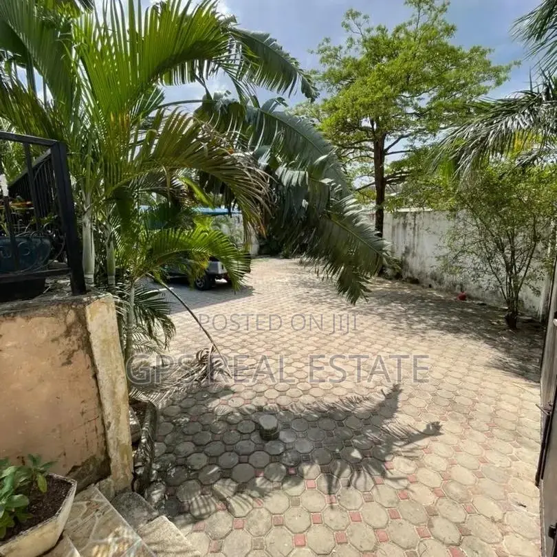 3bdrm House in Tegeta Wazo Bwawani, Kinondoni for sale in Kinondoni