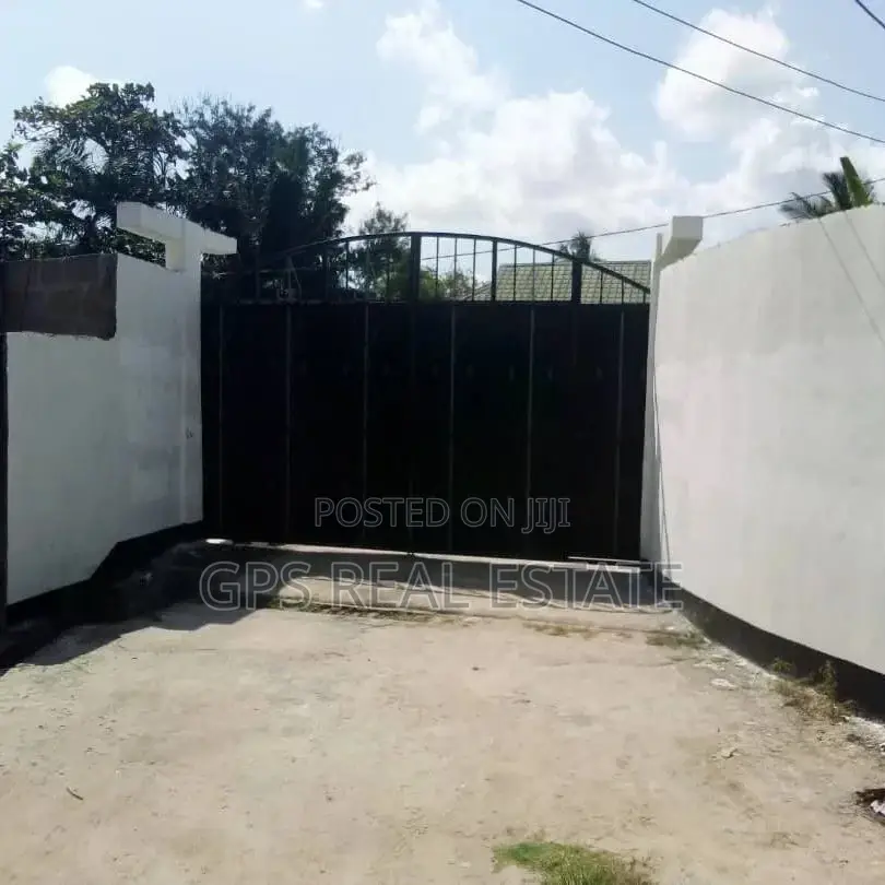 3bdrm House in Kimara Baruti, Kinondoni for sale in Kinondoni