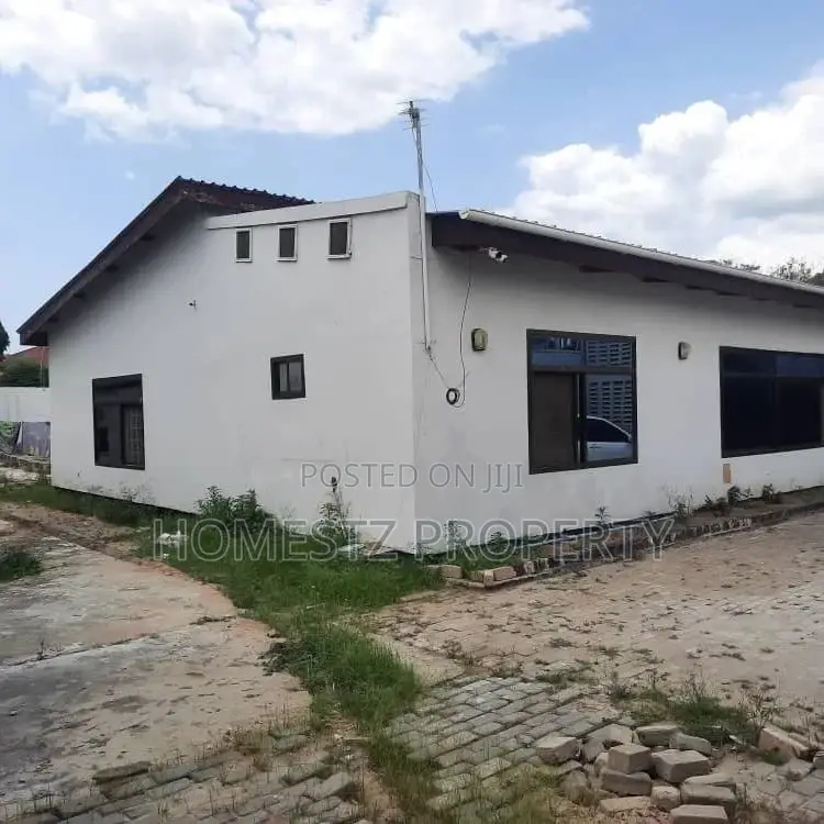 4bdrm House in Msasani, Kinondoni for sale in Kinondoni