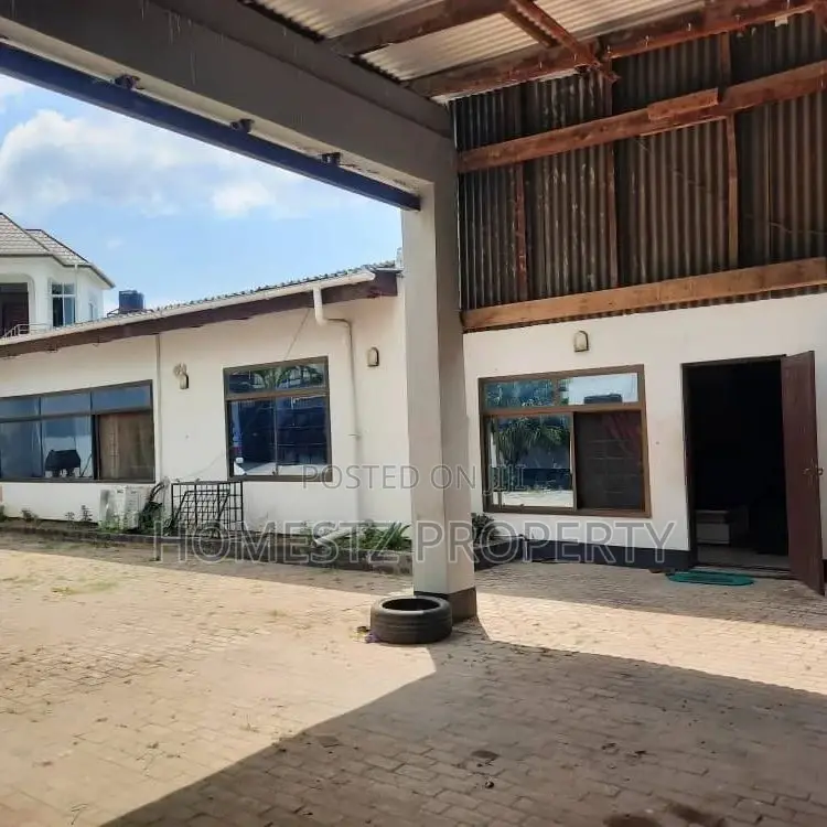 4bdrm House in Msasani, Kinondoni for sale in Kinondoni