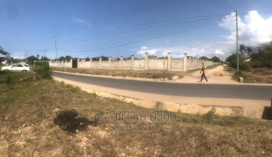 Bahari Beach Plot for Sale in Kinondoni